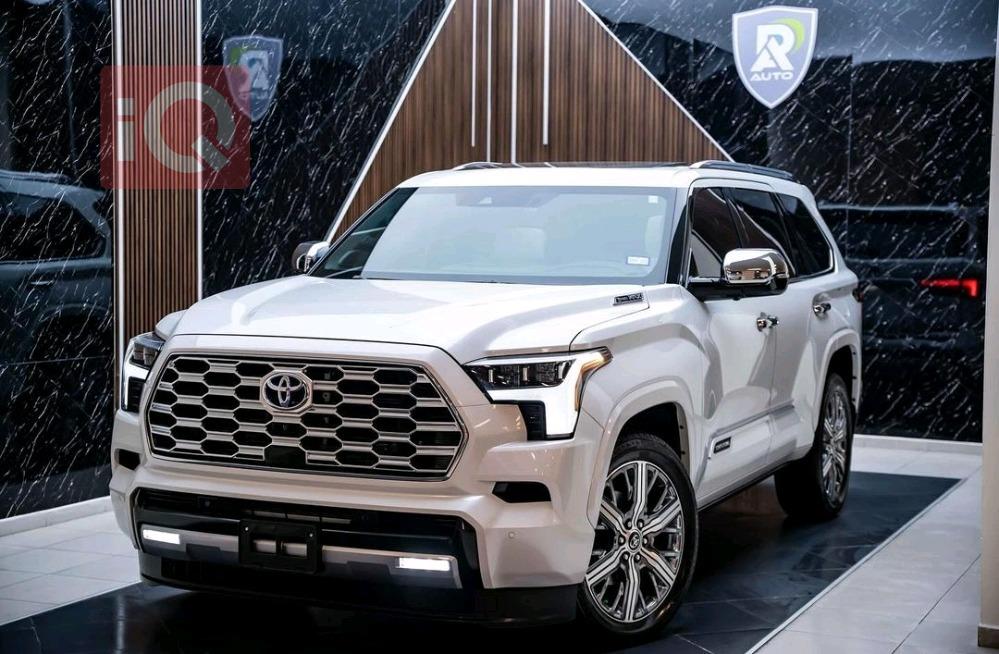 Toyota Sequoia